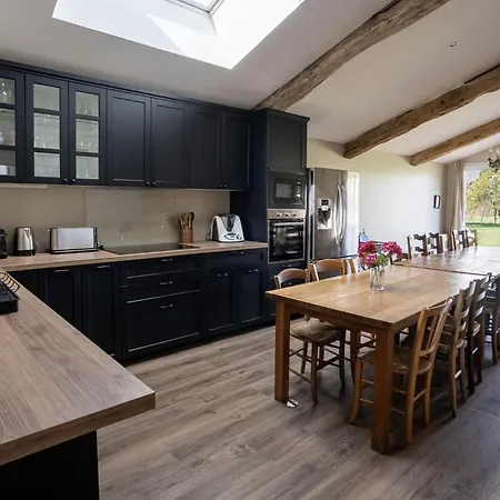 Proche Puy Dufou - Les Buardieres * Saint-Pierre-des-Echaubrognes