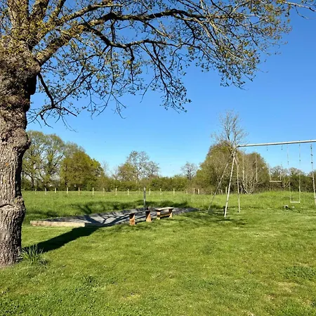 Proche Puy Dufou - Les Buardieres Hébergement de vacances Saint-Pierre-des-Echaubrognes